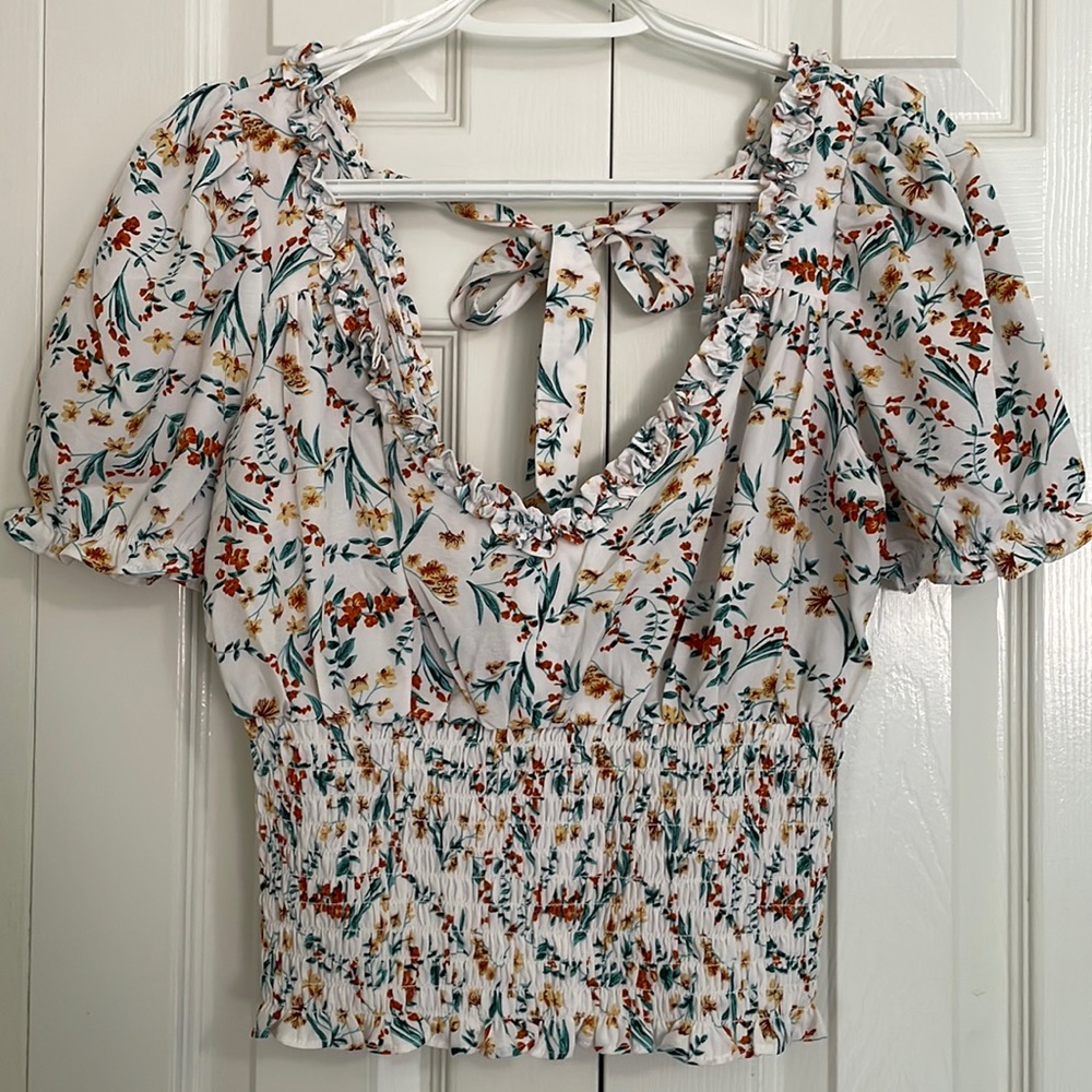 Milk & Honey white floral deep v neck elastic waist blouse